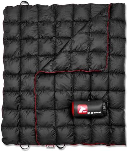 Ultralight down backpacking quilt with nylon shell
